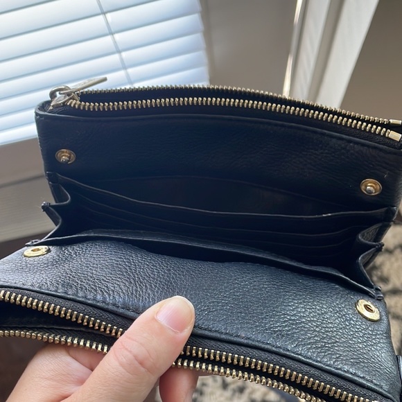 Michael Kors Fulton crossbody bag small black pebbled leather gold logo - Picture 6 of 12